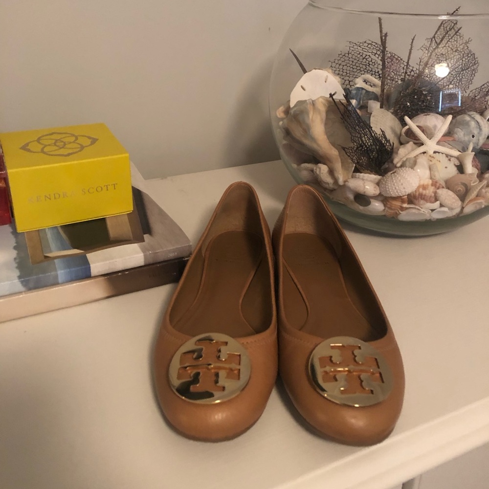 New with Box Tory Burch Flats size 9